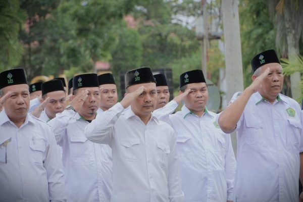 Para pegawai saat mengikuti apel (Foto:Humas/Neco EP)