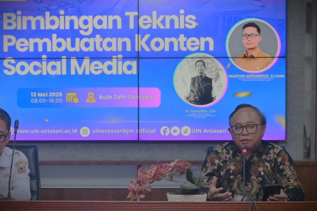 Wakil-Rektor-UIN-Antasari-Bidang-Kemahasiswan-dan-Kerja-Sama-Dr.-Irfan-Noor-M.Hum_.-saat-memberikan-sambutan-Foto-Humas-Jamal-Ripani-1024x683